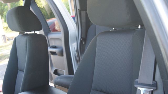 2013 Chevrolet Silverado 1500 JUST SERVICED, VERY CLEAN INSIDE AND OUT  - 22930629 - 20