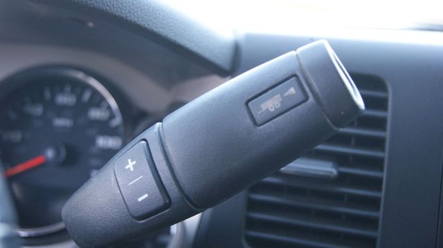 2013 Chevrolet Silverado 1500 JUST SERVICED, VERY CLEAN INSIDE AND OUT  - 22930629 - 23