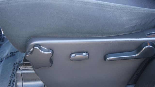 2013 Chevrolet Silverado 1500 JUST SERVICED, VERY CLEAN INSIDE AND OUT  - 22930629 - 26