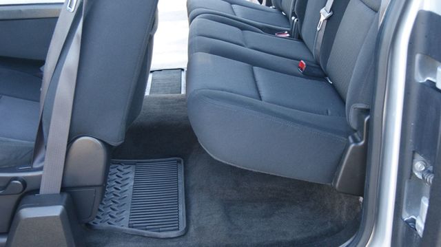 2013 Chevrolet Silverado 1500 JUST SERVICED, VERY CLEAN INSIDE AND OUT  - 22930629 - 27