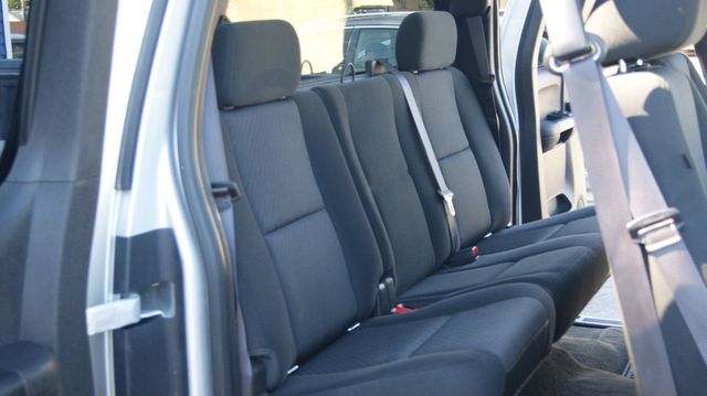 2013 Chevrolet Silverado 1500 JUST SERVICED, VERY CLEAN INSIDE AND OUT  - 22930629 - 35