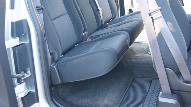 2013 Chevrolet Silverado 1500 JUST SERVICED, VERY CLEAN INSIDE AND OUT  - 22930629 - 36