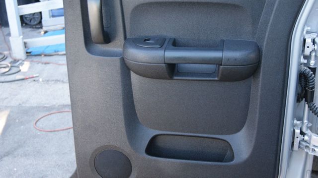 2013 Chevrolet Silverado 1500 JUST SERVICED, VERY CLEAN INSIDE AND OUT  - 22930629 - 40