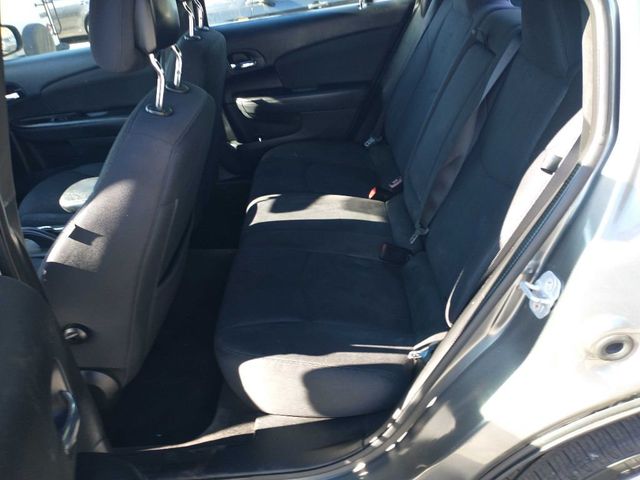 2013 Chrysler 200 4dr Sedan Touring - 22381922 - 10