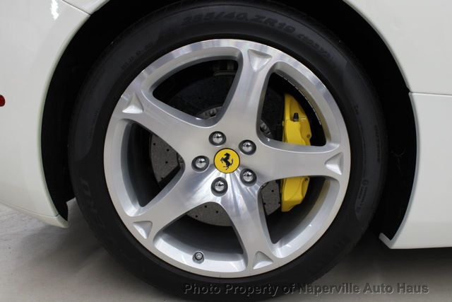 2013 Ferrari California 2dr Convertible - 22329967 - 18