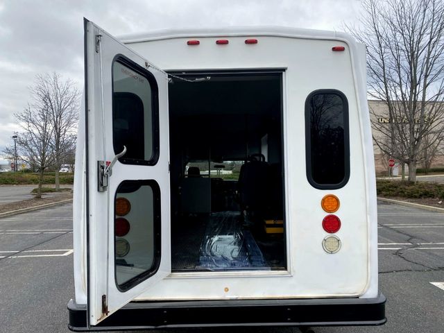 2013 Ford E350 Non-CDL Wheelchair Shuttle Bus For Sale For Adults Seniors Church Medical Transport Handicapped - 22273735 - 9