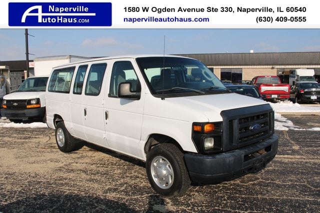 2013 Ford E-Series Econoline Wagon XL's photo