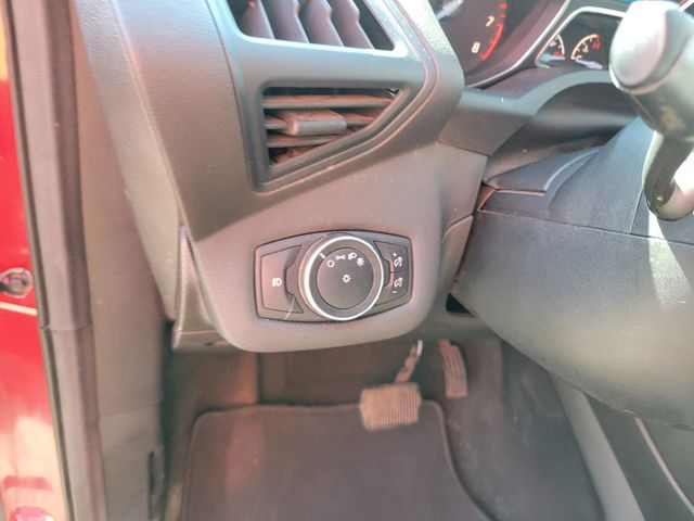 2013 Ford Escape SE Sport Utility 4D - 22932914 - 26