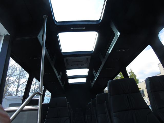 2013 Ford E-450 Ameritrans 285 Rooftop Touring Windows - 22894201 - 14