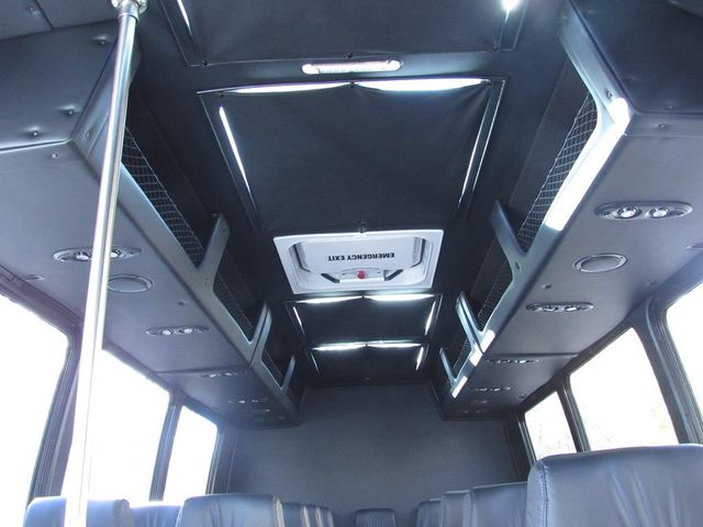 2013 Ford E-450 Ameritrans 285 Rooftop Touring Windows - 22894201 - 15