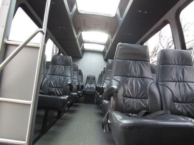 2013 Ford E-450 Ameritrans 285 Rooftop Touring Windows - 22894201 - 16