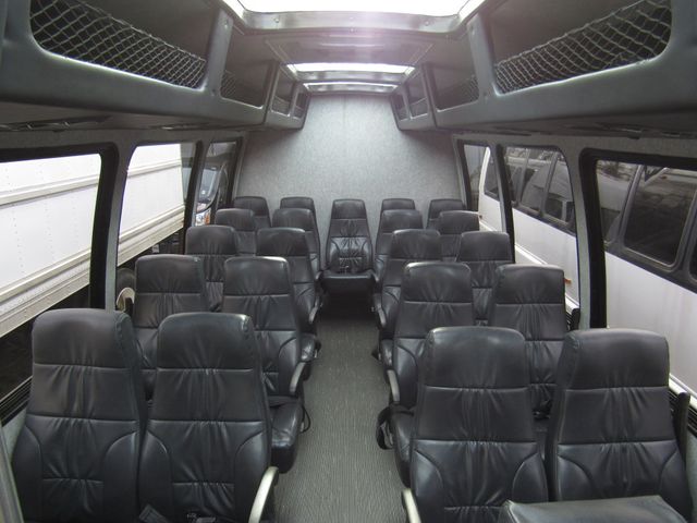 2013 Ford E-450 Ameritrans 285 Rooftop Touring Windows - 22894201 - 18