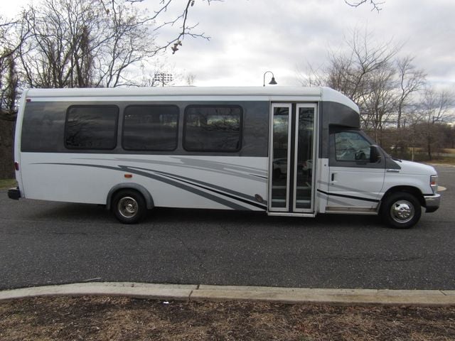 2013 Ford E-450 Ameritrans 285 Rooftop Touring Windows - 22894201 - 2