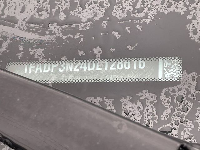 2013 Ford Focus 5dr Hatchback Titanium - 22939380 - 1