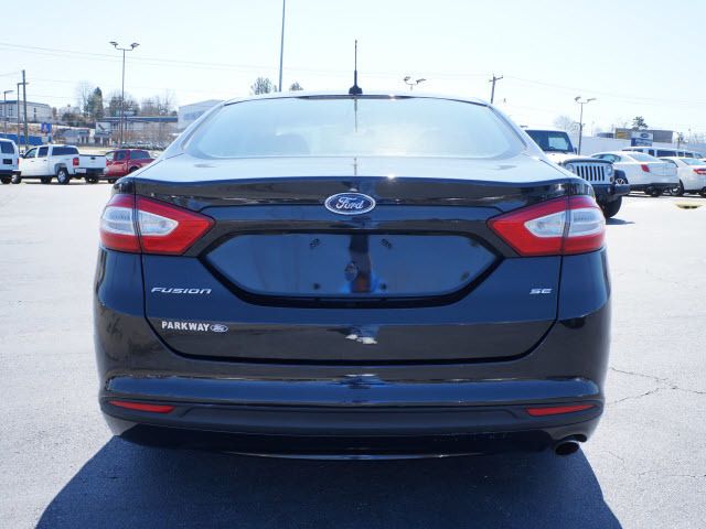2013 Ford Fusion 4dr Sdn SE FWD - 11825302 - 19
