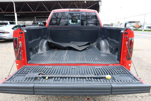 2013 Ford F-150 4WD SuperCrew 145'' SVT Raptor w/ Equipment 801A & Graphics Pkg - 22939887 - 22