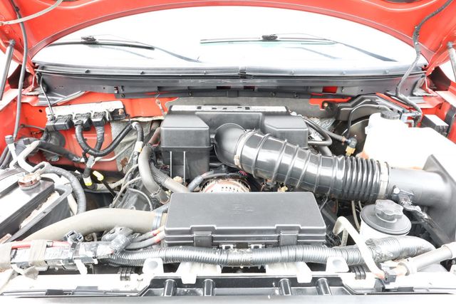 2013 Ford F-150 4WD SuperCrew 145'' SVT Raptor w/ Equipment 801A & Graphics Pkg - 22939887 - 26