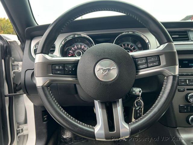 2013 Ford Mustang 2dr Coupe V6 - 22937459 - 13