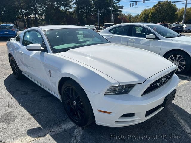 2013 Ford Mustang 2dr Coupe V6 - 22937459 - 2