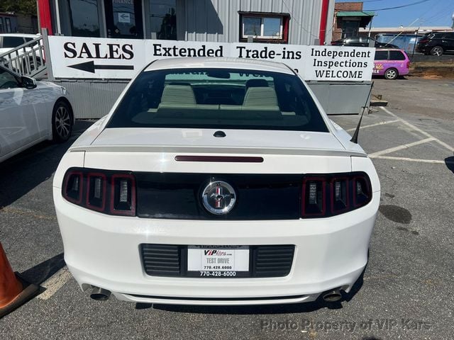 2013 Ford Mustang 2dr Coupe V6 - 22937459 - 4