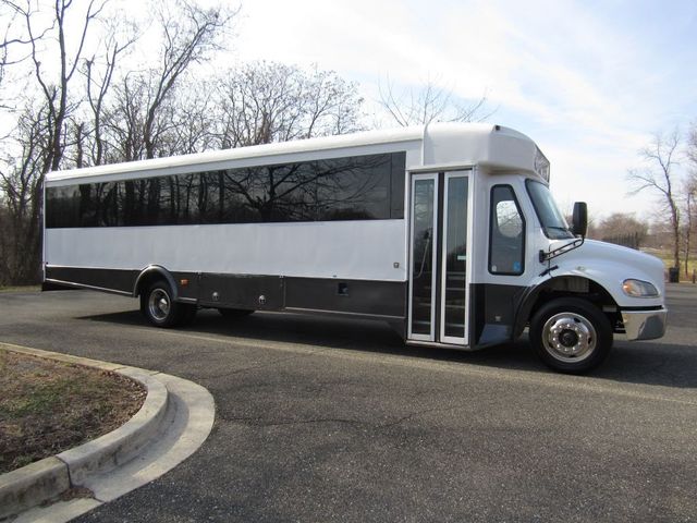 2013 Freightliner S2C Glaval Legacy 38 Passenger bus w-Luggage - 22727190 - 4