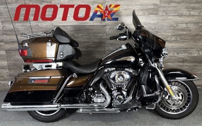 2013 Harley-Davidson FLHTK Electra Glide Ultra Limited Anniversary