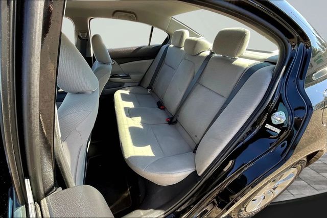 2013 Honda Civic Sedan 4dr Automatic LX - 22921063 - 16