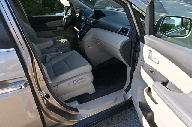 2013 Honda Odyssey 5dr EX-L - 22930476 - 14