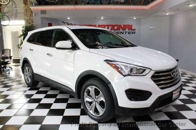 Hyundai Santa Fe's photo