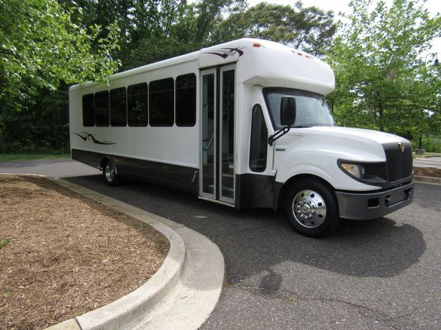 2013 International 3000 - StarCraft Allstar Bus - 29 Passengers + Rear Luggage - 22842782 - 4