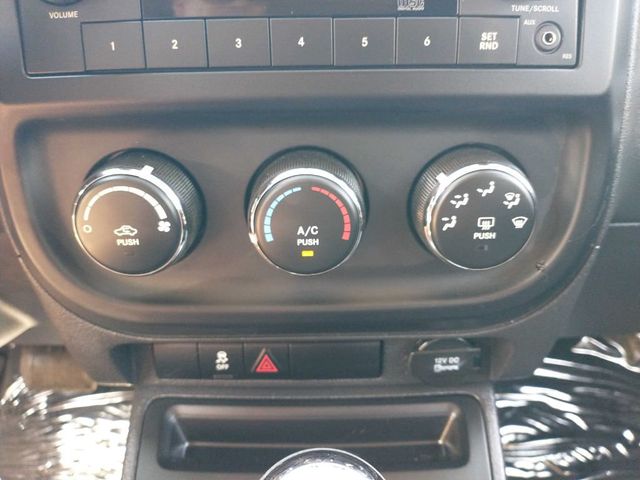 2013 Jeep Compass FWD 4dr Sport - 22917561 - 13