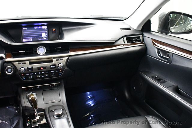 2013 Lexus ES 350 4dr Sedan - 22556847 - 23