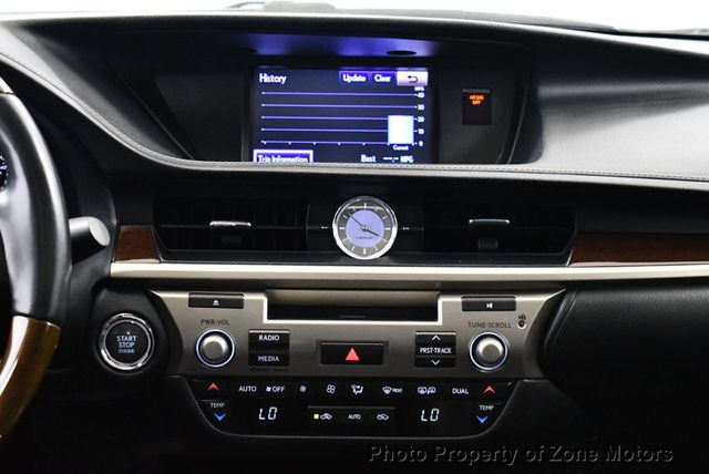 2013 Lexus ES 350 4dr Sedan - 22556847 - 24