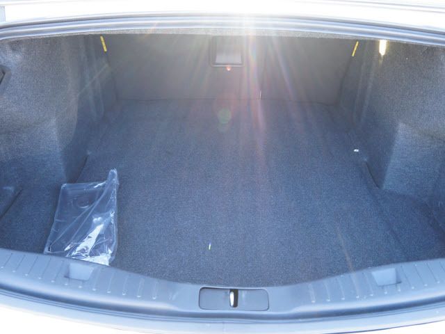 2013 Lincoln MKZ 4dr Sdn FWD - 11985550 - 17