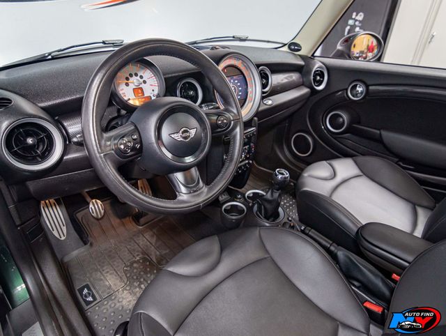 2013 MINI Cooper S Hardtop 2 Door CLEAN CARFAX, 6-SPD MANUAL, PAN SUNROOF, HEATED SEATS, PREMIUM - 22933499 - 13