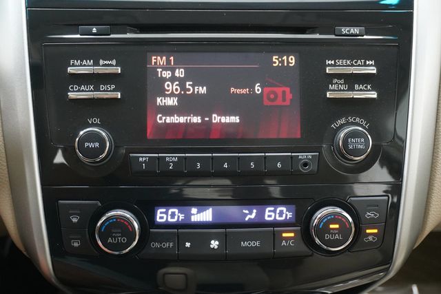 2013 Nissan Altima 4dr Sedan I4 2.5 SV - 22903542 - 17