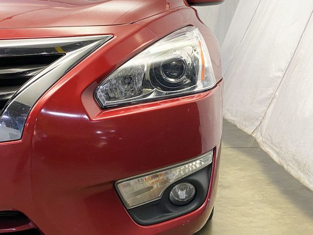 2013 Nissan Altima 4dr Sedan V6 3.5 S - 22934074 - 11