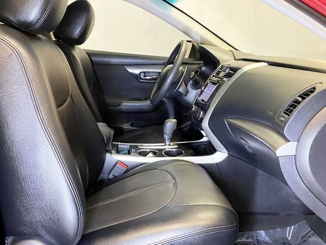 2013 Nissan Altima 4dr Sedan V6 3.5 S - 22934074 - 34