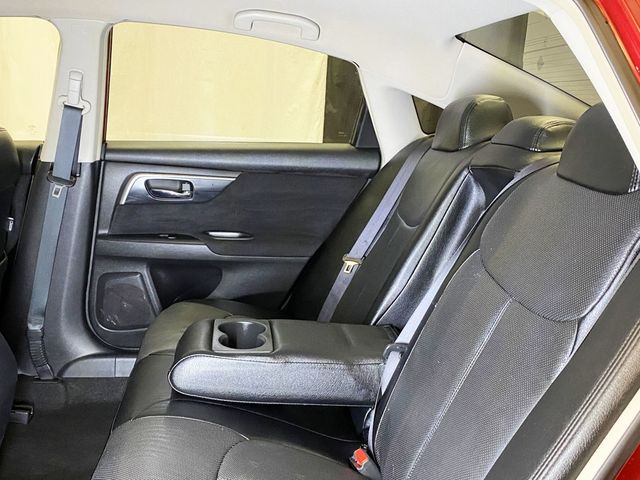 2013 Nissan Altima 4dr Sedan V6 3.5 S - 22934074 - 42