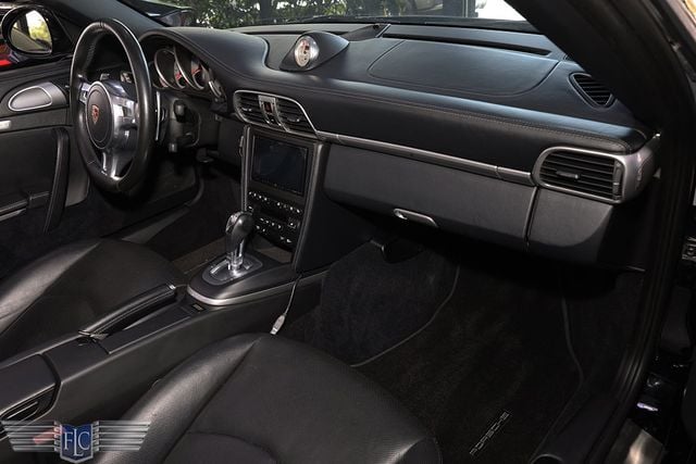 2013 Porsche 911 Turbo Cabriolet - 22909106 - 17