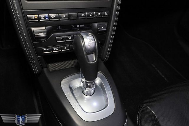 2013 Porsche 911 Turbo Cabriolet - 22909106 - 26