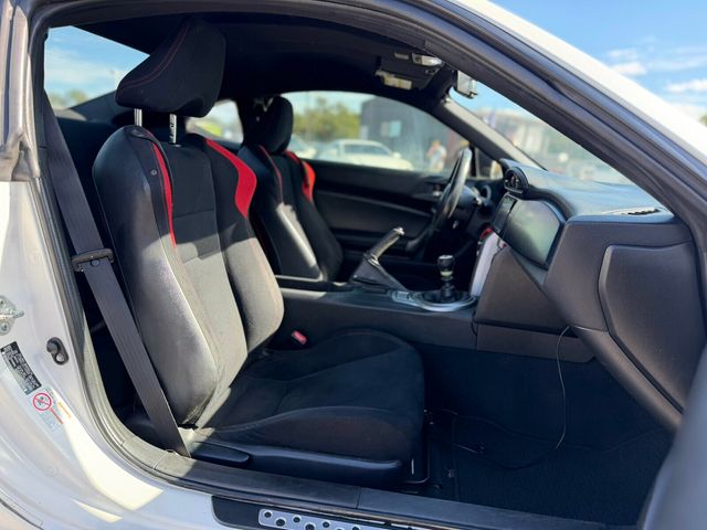 2013 Scion FR-S 2dr Coupe Manual - 22936188 - 10