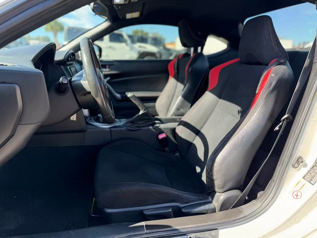 2013 Scion FR-S 2dr Coupe Manual - 22936188 - 8
