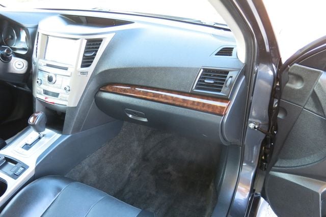 2013 Subaru Legacy 4dr Sedan H4 Automatic 2.5i Limited - 22934903 - 11