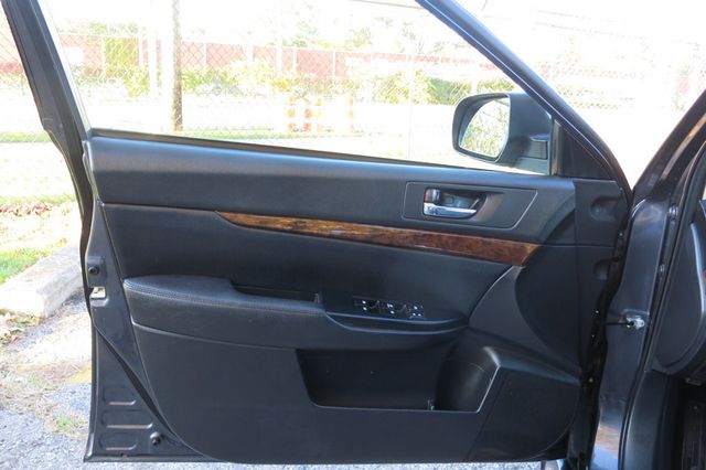 2013 Subaru Legacy 4dr Sedan H4 Automatic 2.5i Limited - 22934903 - 46