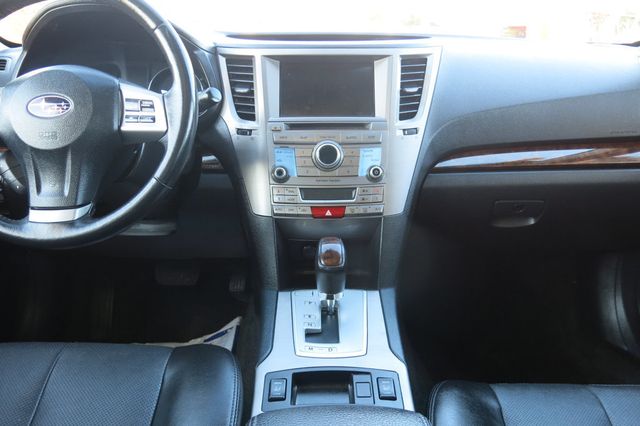 2013 Subaru Legacy 4dr Sedan H4 Automatic 2.5i Limited - 22934903 - 70