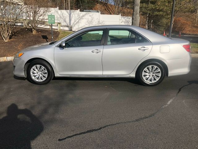 2013 Toyota Camry 4dr Sedan I4 Automatic LE - 22218135 - 4