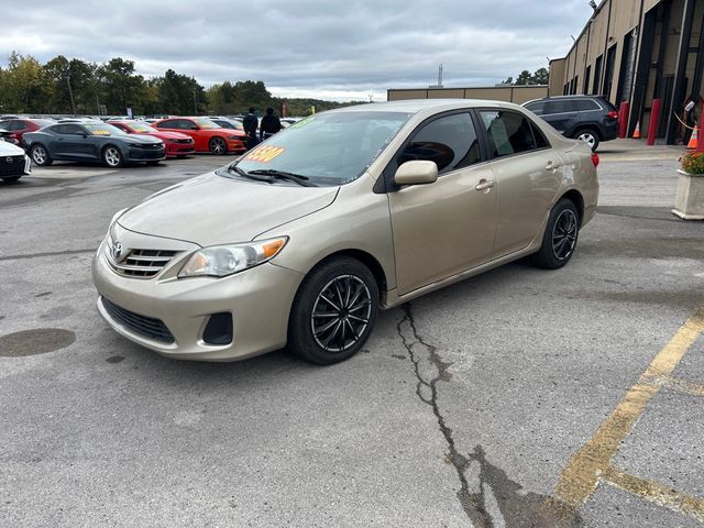 2013 Toyota Corolla LE - 22937823 - 2