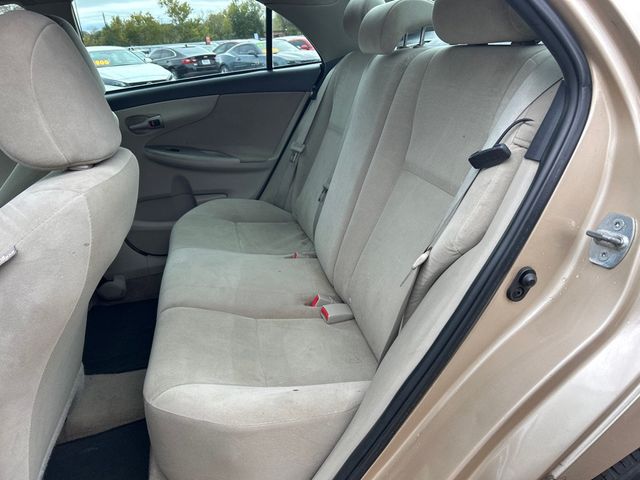 2013 Toyota Corolla LE - 22937823 - 6