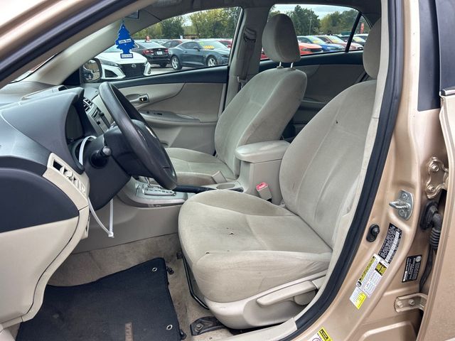 2013 Toyota Corolla LE - 22937823 - 7
